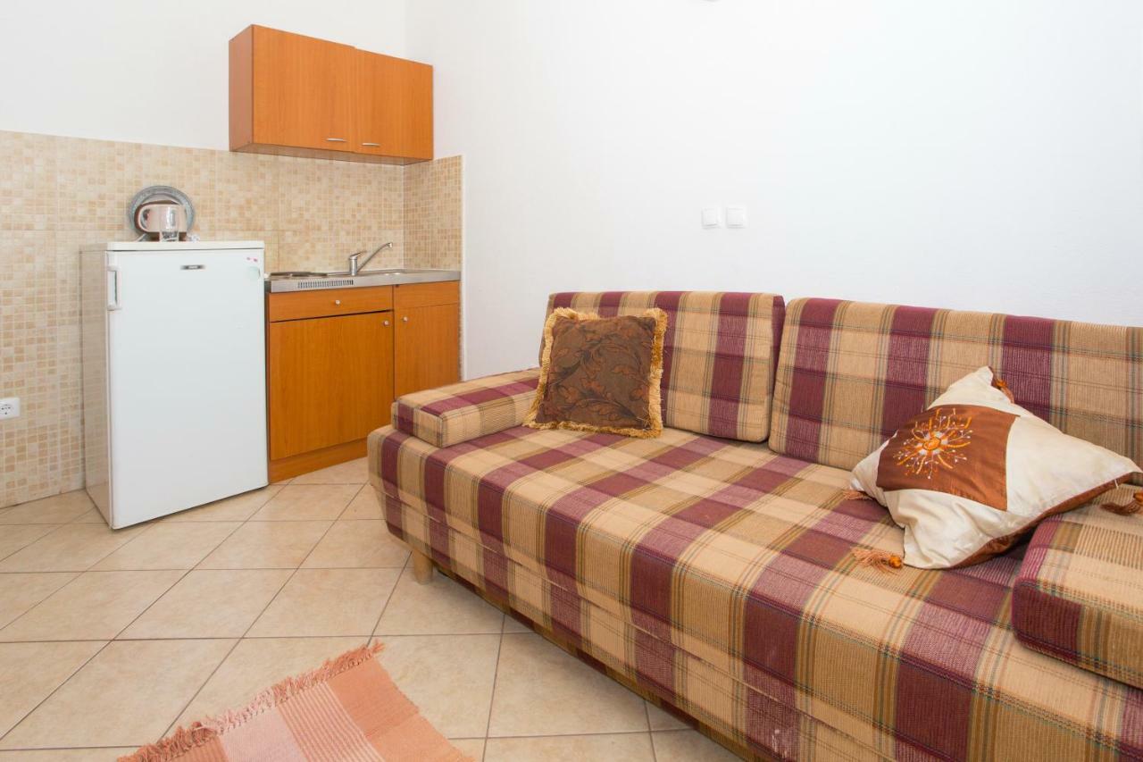 Apartments Mihic มาคาร์สกา ภายนอก รูปภาพ